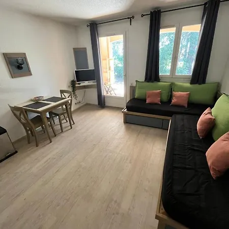 Studio Dans Un Cadre Reposant Daire *